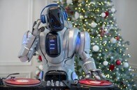 グーグルが作曲AI「MusicLM」発表、文章から音楽を生成...その精度は