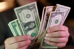 海外勢の米国債保有、3月は9.35兆ドルに減少　日本・中国が主導
