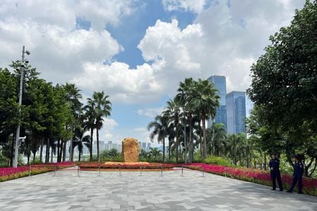 　７月４日、中国の気象当局は、国内の大半地域で今後数カ月気温が平年を上回るとの予報を示した。深センで昨年８月撮影（２０２４年　ロイター／David Kirton）