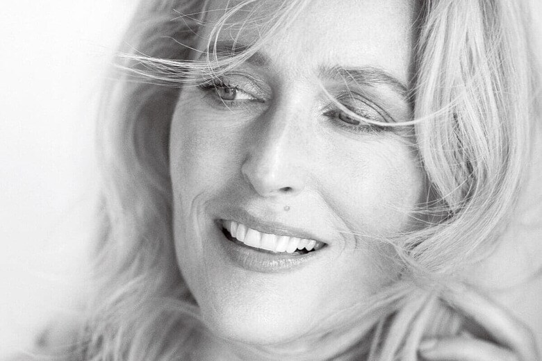 女性の性的ファンタジーを集めた本『欲望』の編者を務めたアンダーソン　RICHARD PHIBBSｰSLATE