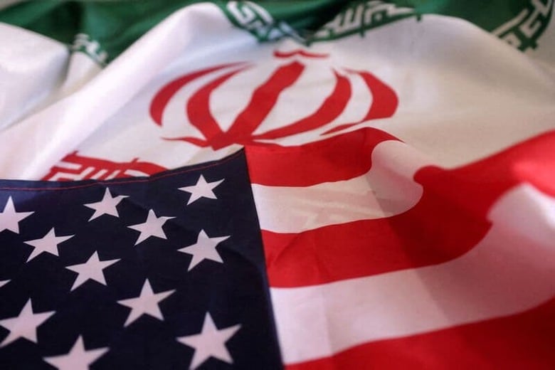 米海軍は、イラン海軍の艦艇がオマーン湾でタンカー2隻を拿捕しようとしたため、阻止したと発表した。写真はイメージ（2023年　ロイター/Dado Ruvic/Illustration//File Photo）