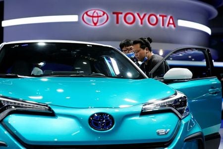 　トヨタ自動車が、価格を抑えた小型セダンの電気自動車（ＥＶ）を中国市場に来年投入することが分かった。４月１９日、上海で撮影（２０２１年　ロイター/Aly Song）