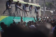 ガザ停戦は始まっても和平は遠い、アメリカの拒否権も問題の一部