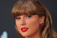 「本当にテイラー？」「メイクの力が大きい...」テイラー・スウィフトのすっぴん姿にネット激震