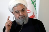 イラン、ロウハニ大統領が国産新型戦闘機を公開　トランプ政権を牽制［動画］