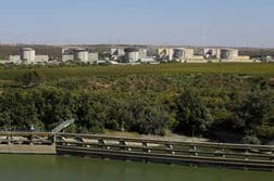 ルーマニア、最後の原子炉も停止の恐れ　ドナウ川水位低下で