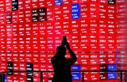 後場の日経平均、初の7万円乗せ　市場予想通りの日銀結果で安心感