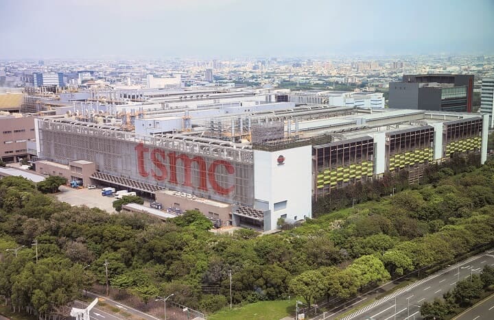 半導体の受託生産で世界シェア5割を誇るTSMCの工場（台中市）I-HWA CHENGーBLOOMBERG／GETTY IMAGES　