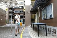 シンガポール､新型コロナ感染1日で1426人と急増　寮住まいの外国人労働者間で拡大