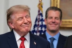 トランプ氏、暗号資産法案可決を議会に要請　業界幹部と会合
