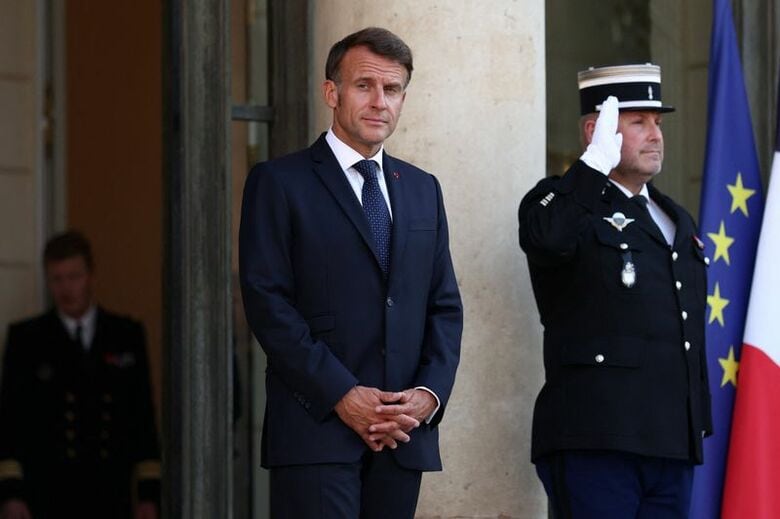 写真はフランスのマクロン大統領。パリで２７日撮影。REUTERS/Tom Nicholson