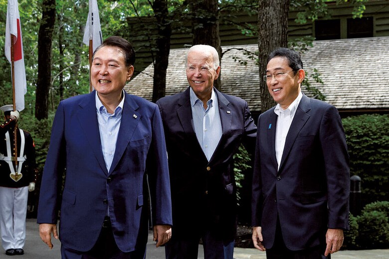 歴史的な首脳会談は尹大統領の尽力で実現した（8月18日）　EVELYN HOCKSTEINｰREUTERS