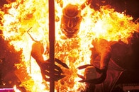 「悪魔」トランプを焼き払え...中米・グアテマラ流の「驚くべき反撃法」とは？