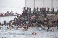【「移民の武器化」か】セウタ危機は“西サハラ寄り”スペイン政権に対するモロッコの「報復」？