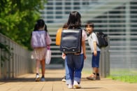 犯罪から子どもを守るなら「人」より「場所」に注目せよ──「だまされない技術」は簡単に習得できる