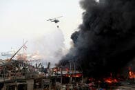 レバノンの港で再び火災、国境ではイスラエルのドローンが墜落し緊張走る