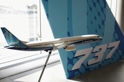ボーイング株急落、７３７生産遅れやＦＣＦ見通し下方修正で