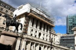 英中銀が金利据え置き、利上げの必要性言及　インフレ4％超え予想