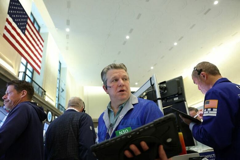 米ニューヨーク証券取引所で２９日撮影。REUTERS/Brendan McDermid