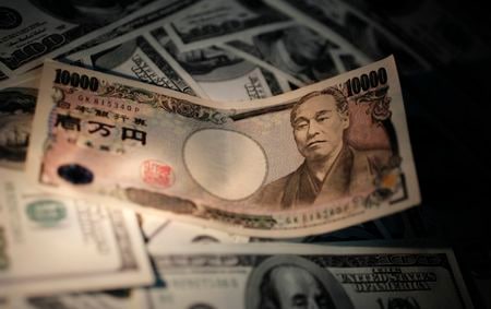 ニューヨーク外為市場では、ドルが大半の通貨に対して下落した。２０１０年９月撮影（２０２４年　ロイター/Yuriko Nakao）