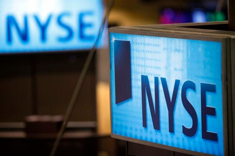 ニューヨーク証券取引所のロゴ。2009年3月27日撮影。REUTERS/Eric Thayer