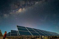夜間に発電できる「反ソーラーパネル」が考案される