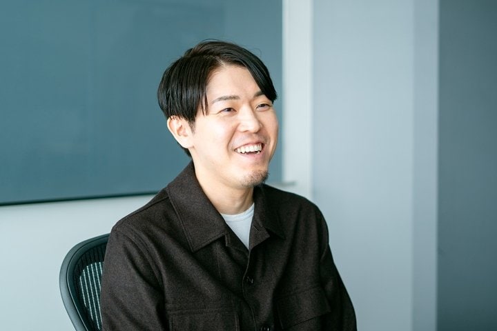 『冒険する組織のつくりかた』の筆者、安斎勇樹さん