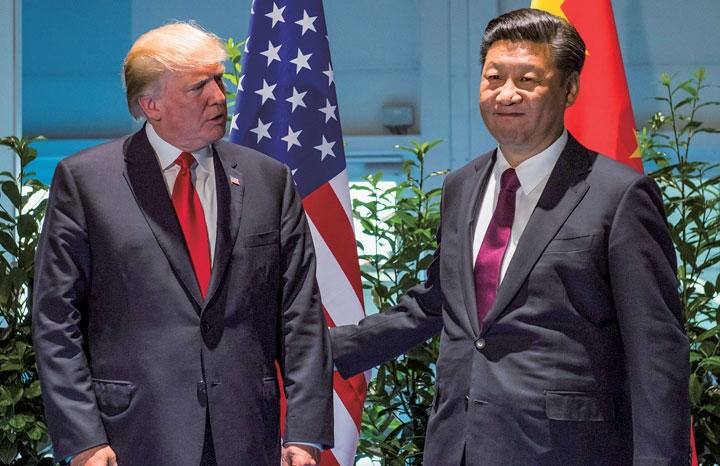 米中の覇権争いは世界と日本の経済にとっては大きなマイナスだ　Saul Loeb-Pool-REUTERS