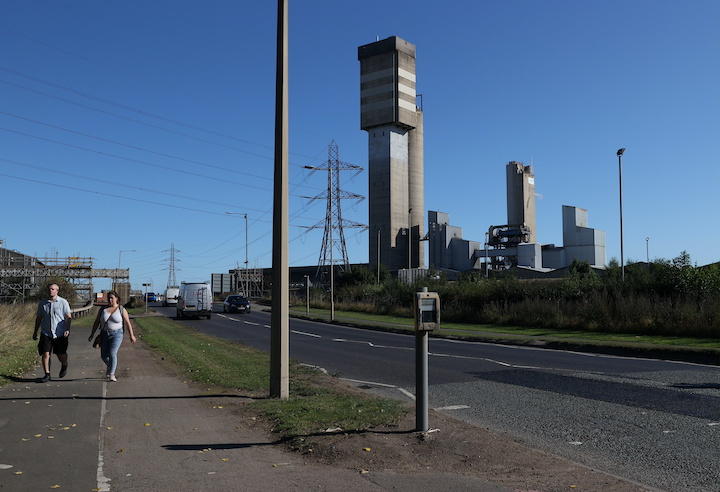 先週、天然ガス不足のため操業を停止すると発表した英化学会社、CFインダストリーズの工場（バーミンガム、9月20日）　Lee Smith- REUTERS