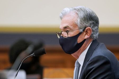 　３月４日　米連邦準備理事会（ＦＲＢ）のパウエル議長（写真）がこの日行った講演を受け、最近の債券利回り上昇への対応を期待していた投資家の間で失望が広がっている。２０２０年１２月、ワシントンで撮影（２０２１年　代表撮影）