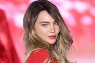 【動画】美脚が大変なことに...超ミニスカで「モデル挑戦」した歌手ベリンダ、ド派手な失敗で脚はこうなった