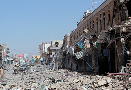 サウジ主導の空爆はイエメン社会を混乱に陥れている　REUTERS