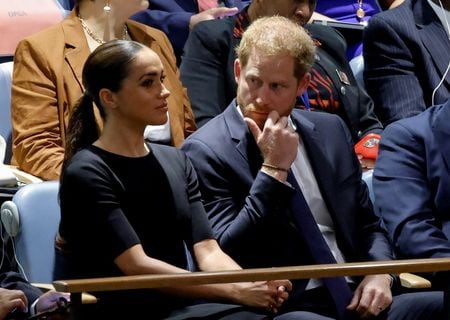 ヘンリー英王子夫妻とメーガン妃の母親を乗せた車が、米ニューヨーク市内で１６日、パパラッチを乗せた車に２時間以上にわたって追い回され、他の車や歩行者、ＮＹ市警の警官らを巻きこむ大事故寸前の状態にあったことが分かった。２０２２年７月撮影（２０２３年　ロイター/Eduardo Munoz）