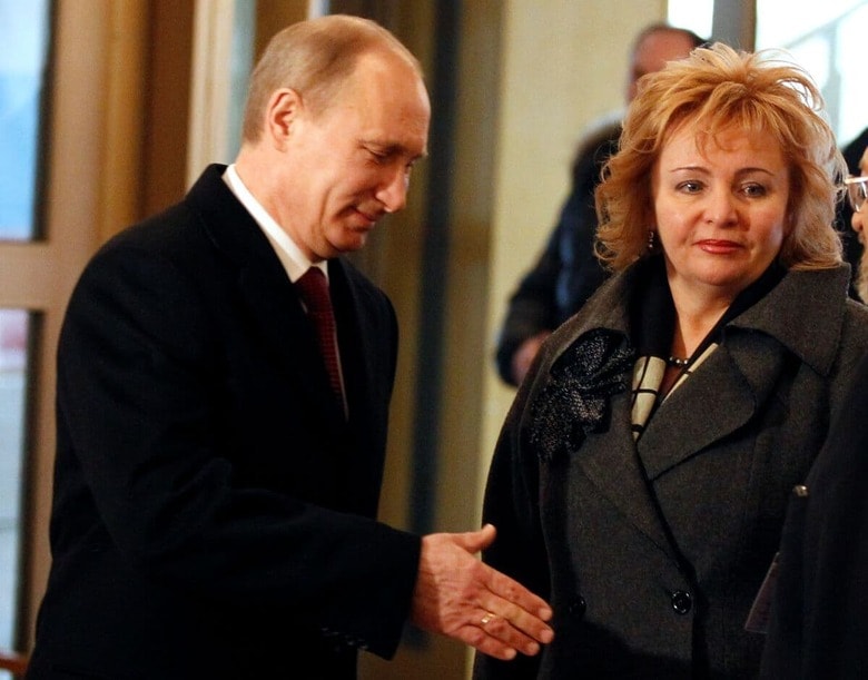 プーチン大統領と最初の妻リュドミラ・シュクレブネワ（2012年3月）　Grigory Dukor-Reuters