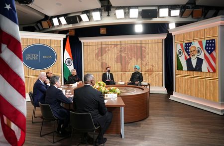 バイデン米大統領は１１日、インドのモディ首相とオンライン会談し、ウクライナ情勢を中心に協議を行った。ワシントンで撮影（２０２２年　ロイター/Kevin Lamarque）