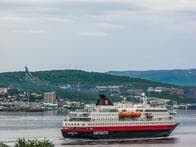 再開は早過ぎた？クルーズ船でクラスター発生、寄港先市町村にも拡大か