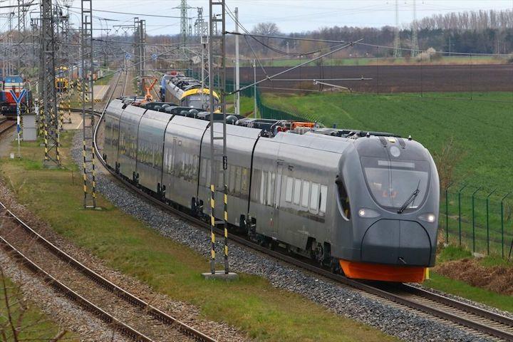 チェコのヴェリム試験場でテスト中の「シリウス」　（撮影：橋爪智之）