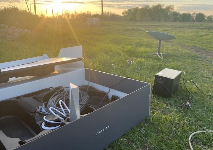 ウクライナでスターリンクの利用者が急増している...... Mykhailo Fedorov-Twitter