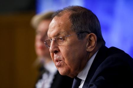 　ロシアのラブロフ外相は、米国にイエメンの親イラン武装組織フーシ派に対する攻撃を即時停止するよう要請した。モスクワで１月撮影（２０２５年　ロイター／Evgenia Novozhenina）