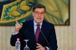 ベネズエラ外交・貿易新ポストに駐米代表、暫定大統領の盟友