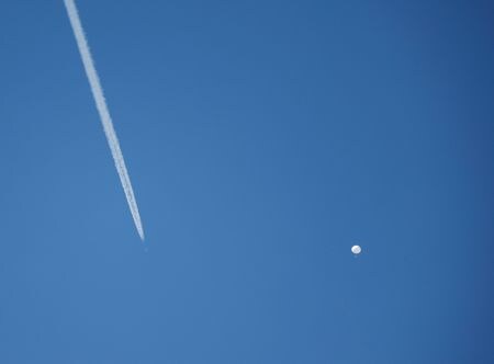 中国は６日、米国による中国の気球撃墜を受けて、緊張を激化させたり、中国の国益を一段と損ねる行為を控えるよう訴えた。写真は２月４日、サーフサイド・ビーチで撮影（２０２３年　ロイター/Randall Hill）