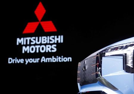 　７月２０日、Ｓ＆Ｐグローバル・レーティングは、三菱自動車工業の長期発行体格付けを「ＢＢ」から「ＢＢプラス」に引き上げたと発表した。写真は２０１９年１０月に開催された東京モーターショーで撮影（２０２３年　ロイター／Soe Zeya Tun）