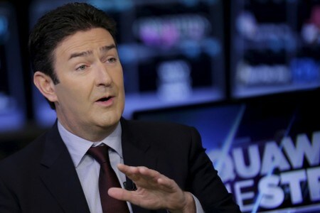 　１１月３日、米ファストフード大手マクドナルドは、スティーブ・イースターブルック最高経営責任者（写真）が、社員との合意に基づく関係を巡って解任されたと発表した。ニューヨーク証券取引所で２０１５年１１月撮影（２０１９年　ロイター/Brendan McDermid）