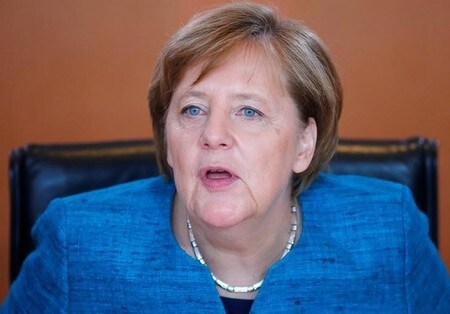 　４月２３日、ドイツのメルケル首相（写真）は、３月の訪米後に米政権が欧州連合（ＥＵ）との自由貿易協定（ＦＴＡ）に関心を向けていることは「非常に心強い」との立場を示した。１２日撮影（２０１７年　ロイター/Hannibal Hanschke）