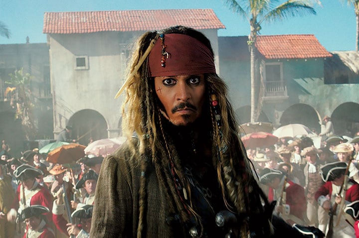 海賊ジャック・スパロウの今回の敵は亡霊となったスペイン海軍の軍人サラザール　©2017 DISNEY ENTERPRISES, INC. ALL RIGHTS RESERVED.