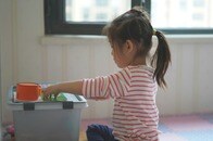 【動画】子供の成長と思ったら、実は「共犯者」の仕業だった...現行犯捉えた動画に爆笑