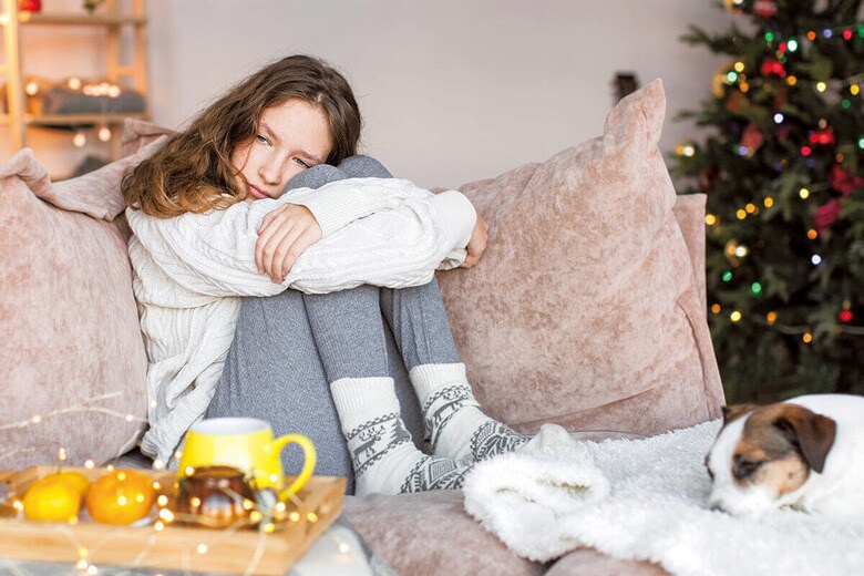 年末年始は孤独感や疎外感を増幅させる季節でもある　GLADSKIKH TATIANA/SHUTTERSTOCK