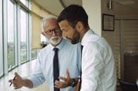 部下が適応障害？　親身に相談に乗り、仕事を減らしてあげるのが良い対応とは限らない