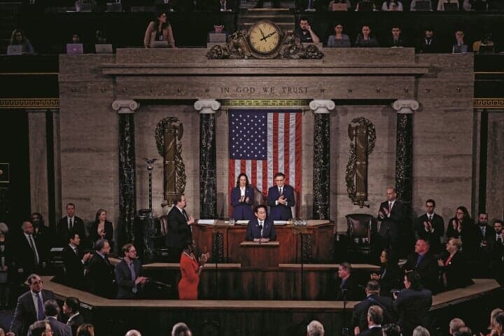 米連邦議会で演説する岸田首相