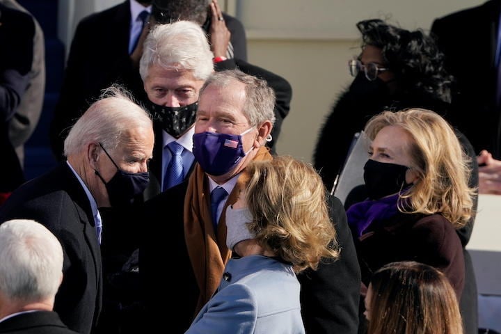 就任式ではトランプを除く歴代大統領が親密な様子を見せたが……　Patrick Semansky-POOL-REUTERS